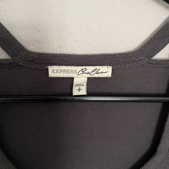 EXPRESS Comfy Cut-Out Long Sleeve Size S - Picture 3 of 5